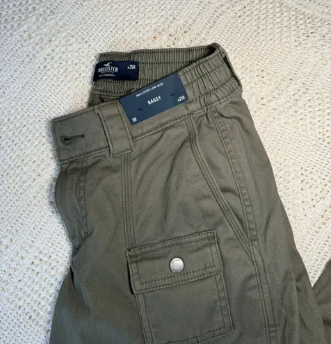 Hollister Green Low Rise Cargo Pants