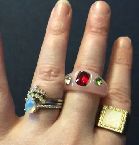 NEW That’s Hot Ring In Regal Pink. Acrylic Resin Ring Baby Pink Gemstones ~sz 7