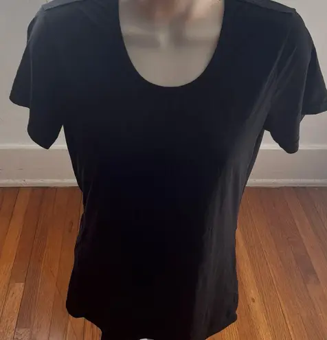 32 Degrees Heat 32 Degrees Cool Black Fitted Short Sleeve T-Shirt, size S scoop neck athletic