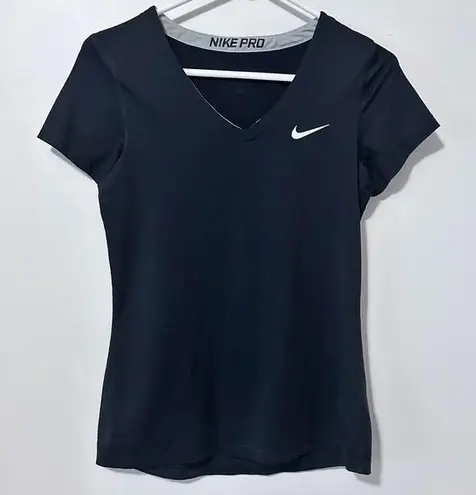 Nike  Pro Black‎ v-neck shirt Women's size M