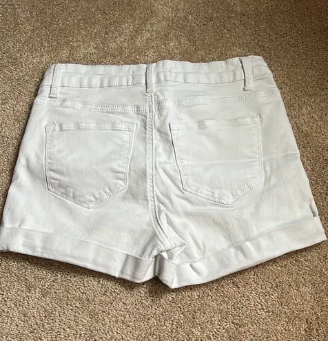 KanCan USA Kancan Distressed Estilo White Denim Shorts   Size 9 (28)