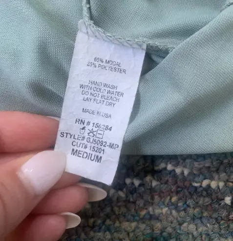 Gyft Ruffle Sleeve Blouse