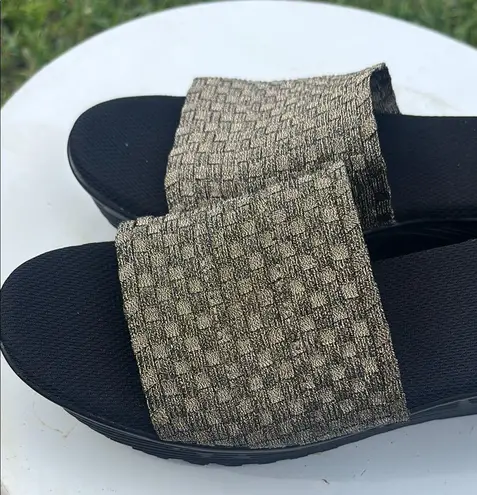 Elegant Black and Gold Platform Shoes with Stylish Design Size 8.5