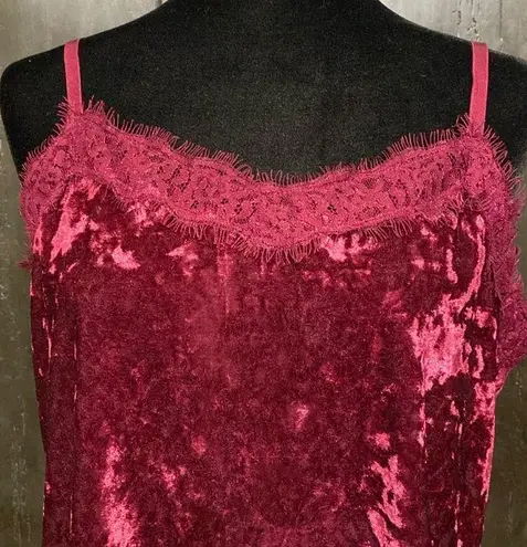 Crushed velvet/lace burgundy /red tank top