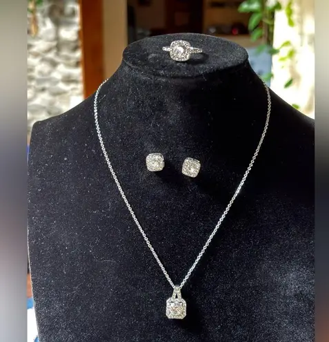 Silver Crystal Halo Necklace Matching Earrings & Ring