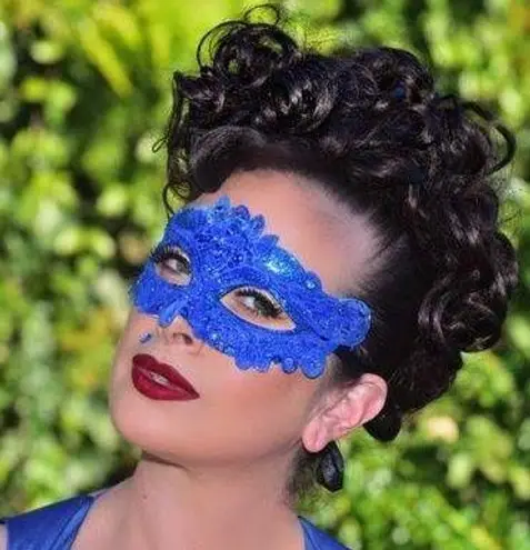 Blue Sparkle Tie on Masque