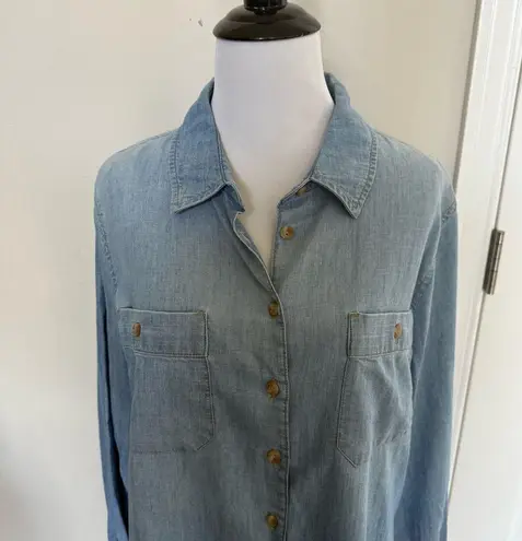 Caslon  Tencel Button Up Shirt Size Medium - Image 2