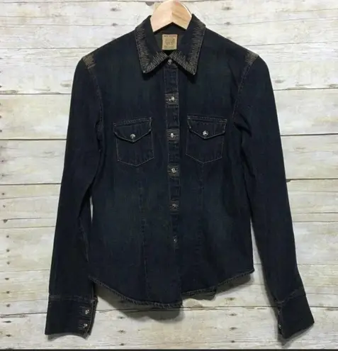 BKE The Buckle embroidered denim shirt size small