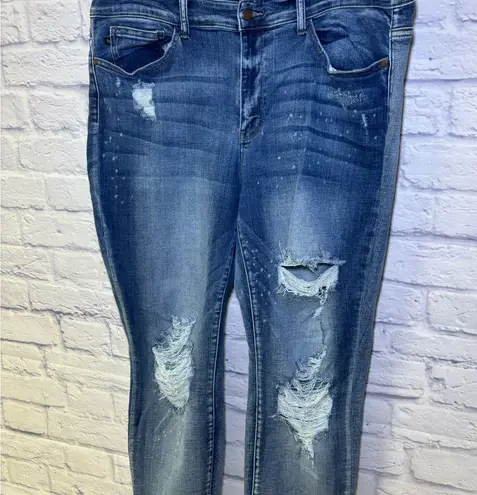 Judy Blue Boyfriend Fit High Rise Stretch Medium Wash Distressed Jeans Size 20 w