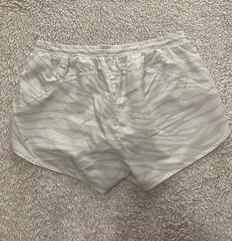 Old Navy Active shorts