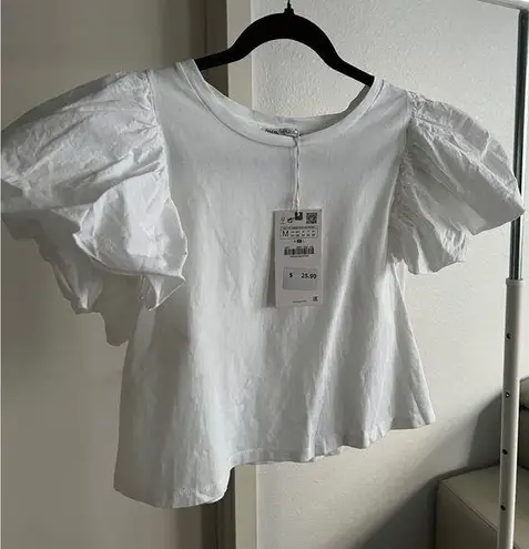 ZARA Brand New with tags  short puff sleeves white shirt