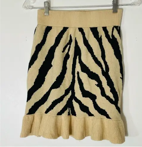 Jen's Pirate Booty Jen’s Pirate Booty for Free People Siberian Trumpet Beige & Black Skirt Size S