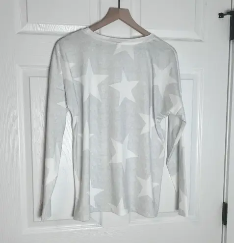 Exclusive Heart Long Sleeve Star Print Top Gray Size L