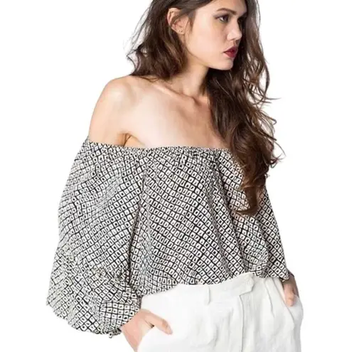 Stone Cold Fox Off the Shoulder Idaho Blouse Geometric Black White EUC Small