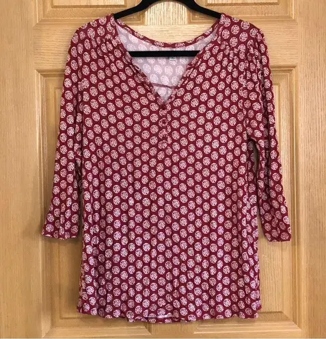 DE Collection Blouse Deep Burgundy with White Boho Print Design 3/4 Sleeve V-Neck •Size Medium