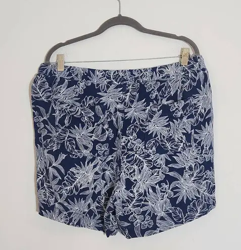 Briggs Navy Floral Linen Pull
