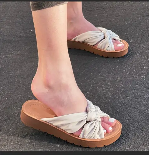 Off White Knot Wedge Sandal Size 6