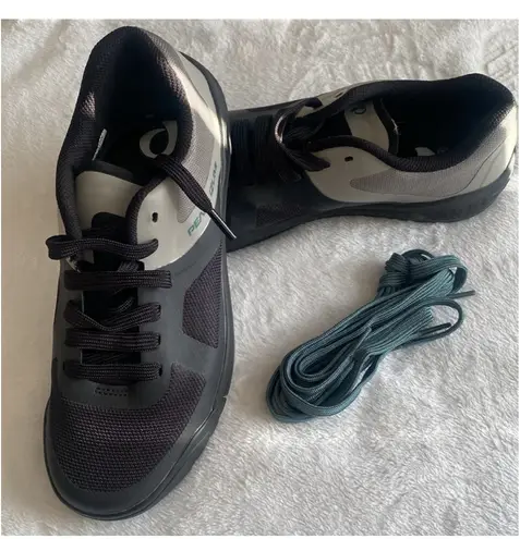 Pearl Izumi women's Black and Gray Athletic Shoes Canyon mountain