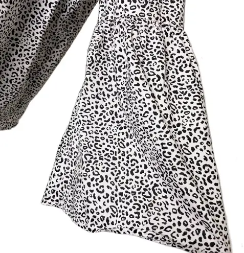 Who What Wear -Leopard print Peasant style Blouse