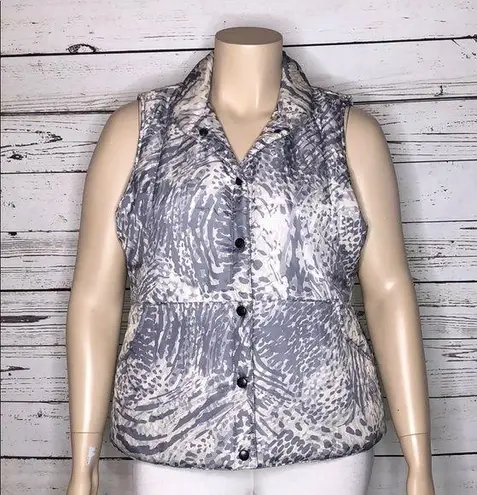 IZOD Size XL Gray & Ivory Animal Print High-Low Hemline Puffer Vest Jacket