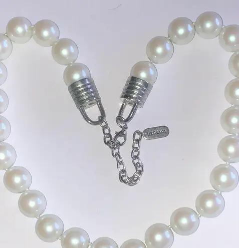Kissaka Brand Elegant White Chunky Faux Pearl Necklace
