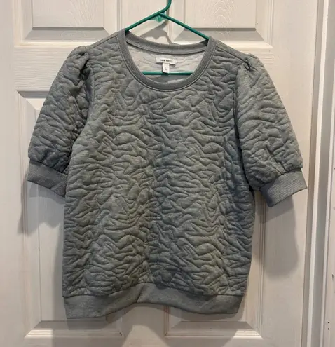 Nine West  Women's Gray Quilted Short Sleeve Sweatshirt Pullover Top Large‎