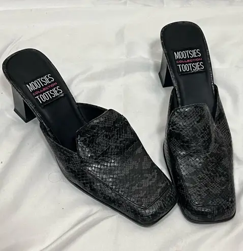 Mootsies Tootsies Women's Faux Snakeskin Slip On 3 Inch Heel Size 7