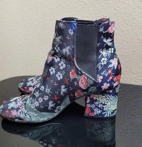 Indigo rd. Women's  Floral Embroidered Booties Pull On Ankle Boots Size 9.5