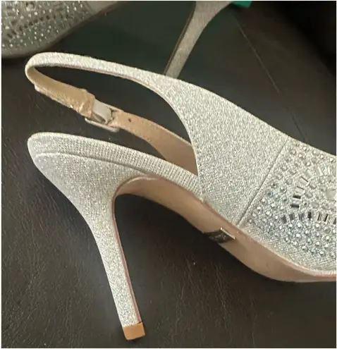 Lauren Lorraine Rachel Silver Shimmer Pointed Toe Embellished Slingback Pumps