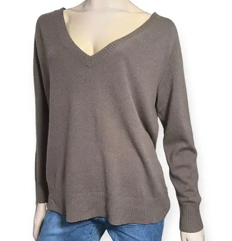 360 Cashmere  Women’s Size S Mouse GreyCashmere Knit V-Neck Long Sleeve Sweater