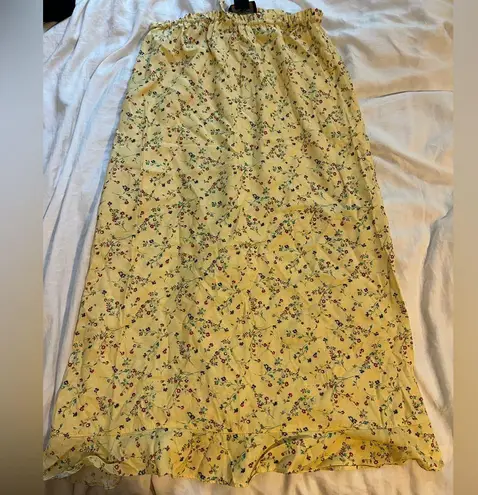 Requirements Butter yellow floral print maxi flowy skirt ruffle drawstring waist size S-M - Image 1