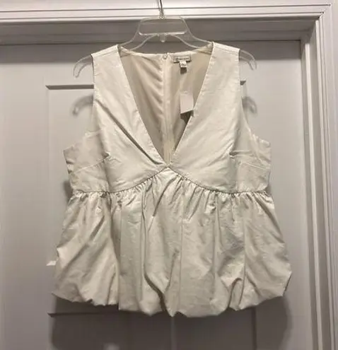 Versona White Faux Leather V Neck Sleeveless Tank Large Cowgirl Preppy Bachelorette