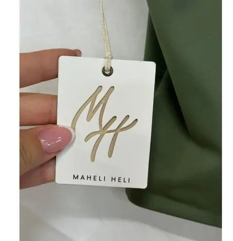 NWT Maheli Heli The Emma Sleeveless Seamless Scuba Neck Crop Top Sage Women's M Size M
