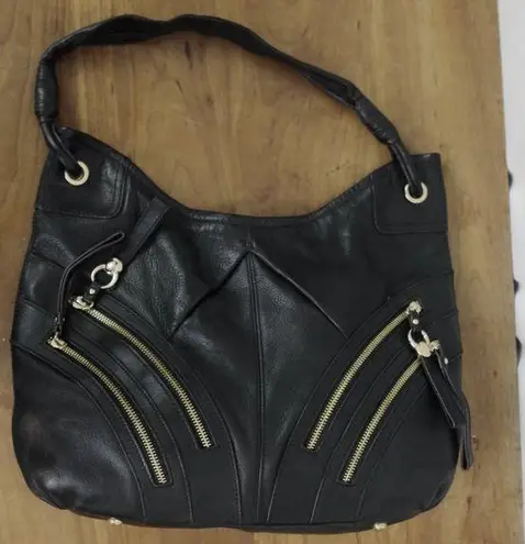 B Makowsky Black Leather Tote Style Shoulder Purse