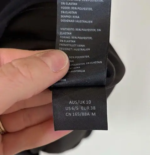 Bardot Black Willow One Shoulder Choker Style Minidress. Size: US 6