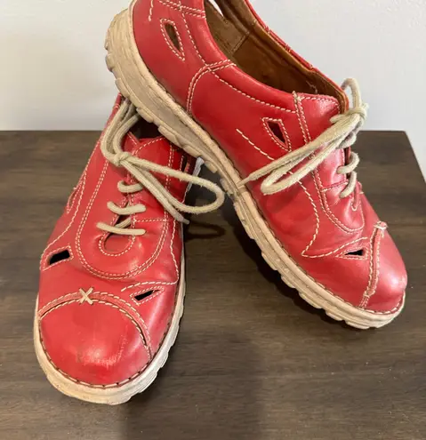 Casual Red Leather Women's Loafers sz 41