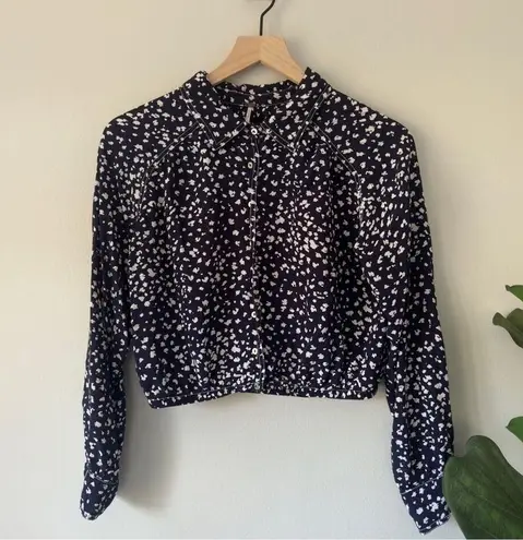 Free People  Spotted Button Up/Down Collared Blouse Long Sleeve Viscose Collar S