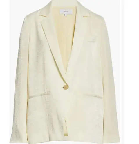 Vince  Oversized Boyfriend Crepe De Chine Blazer