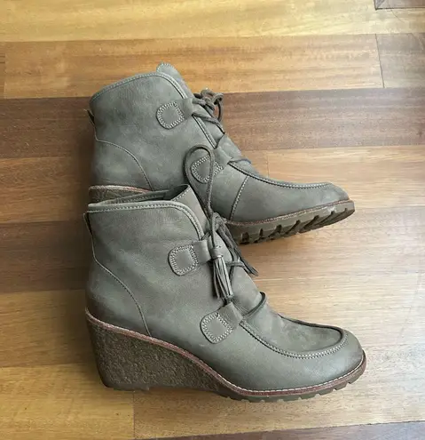 G.H. Bass &Co. Leather wedge ankle boot