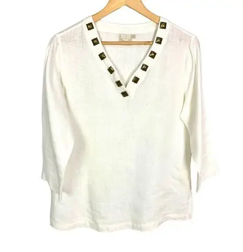 Lantana White Linen Top Lagenlook Studded V