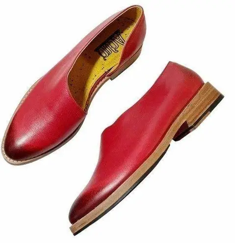 Adro Artisan Dover Flat Red Distressed Leather Side Cutout Slip On Size 7 NEW