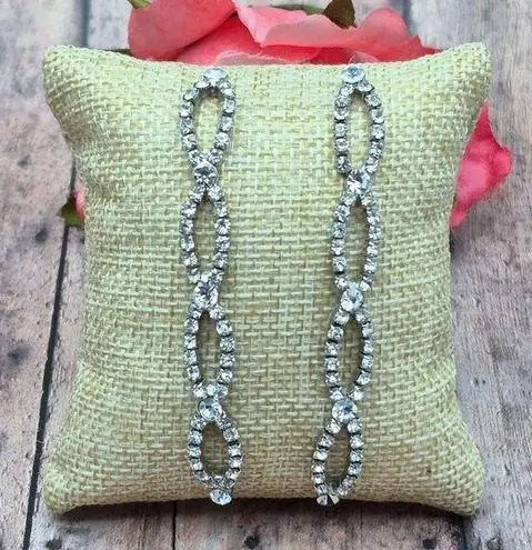 None Long Dangle Silver Tone Crystal Rhinestone Earrings Formal Event Runway 3" MINT