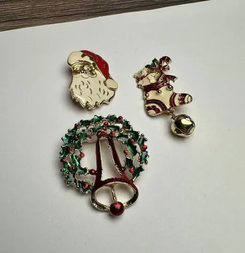 Santa Claus, Holly Wreath, Stocking Christmas Brooch Pin Lot Of 5 Gold Tone