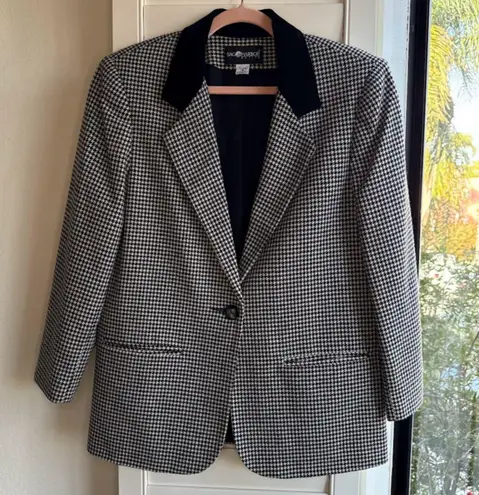 Sag Harbor Vintage Houndstooth Blazer with Velvet Collar size 8P