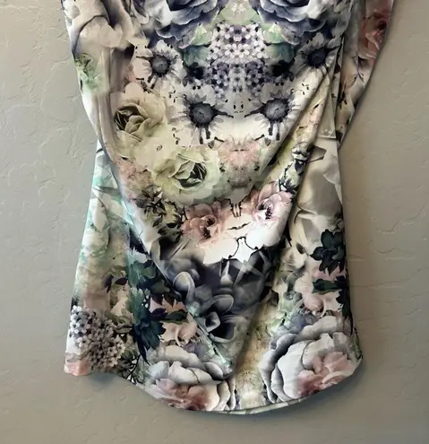 Ripe a pea in the pod maternity floral off the shoulder dress size medium White