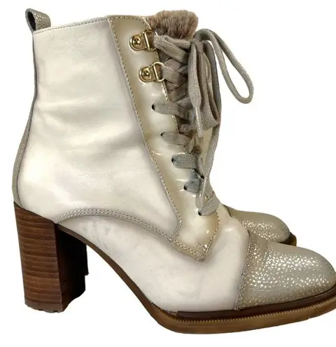 Hispanitas Janeth Cream CapToe Victorian Ankle Boots Size 6