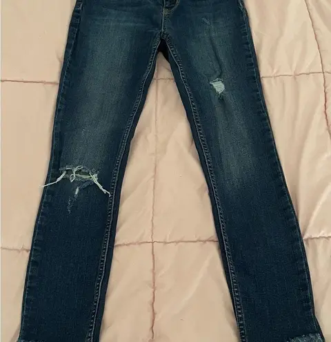 Free People  Great Heights women’s frayed hem skinny jeans, size 26” boho hippie