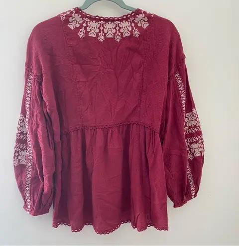 Sundance Peasant Bohemian Embroidered Lantern Sleeve Top in size M Size M