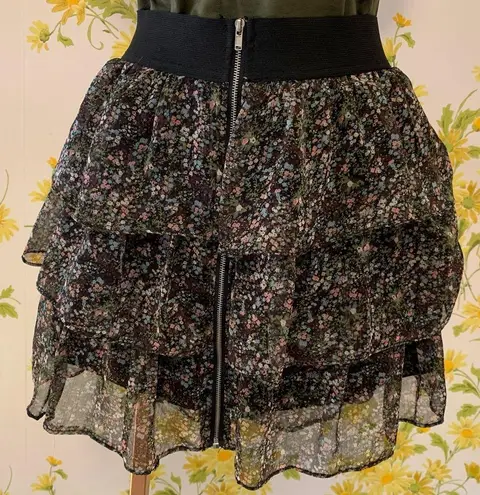 Floral Tiered Exposed wide band waistband Mini Skirt Green Size M