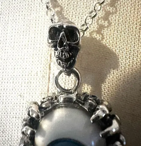 Unisex skeleton blue eye goth silver tone necklace